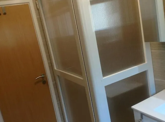 Korkyra Melaina アパート Medvinjak