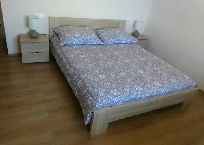 Korkyra Melaina Medvinjak